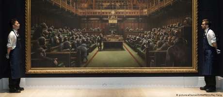 'Devolved Parliament' atinge soma recorde para um Banksy em leilão 'Devolved Parliament' atinge soma recorde para um Banksy em leilão
