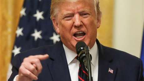 45% dos americanos não concordam com o processo de impeachment, diz pesquisa da CBS News