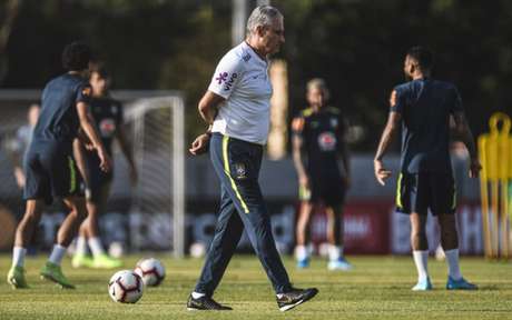 Tite apontou melhora da Seleção no segundo tempo (Foto: Pedro Martins / MoWA Press) Tite apontou melhora da Seleção no segundo tempo (Foto: Pedro Martins / MoWA Press)
