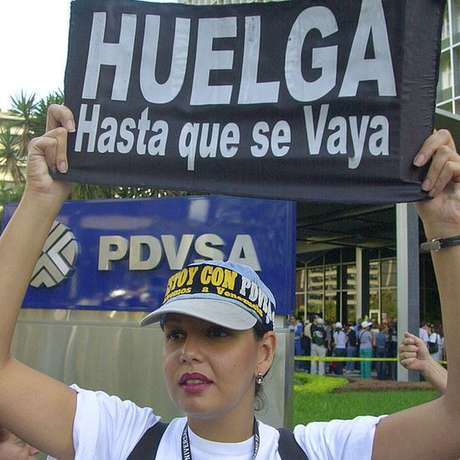 Em 2002, milhares de trabalhadores da PDVSA enfrentaram Chávez e acabaram demitidos Em 2002, milhares de trabalhadores da PDVSA enfrentaram Chávez e acabaram demitidos