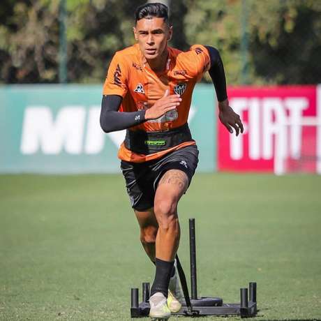 Vitor Mendes está emprestado pelo Santos ao Atlético-MG (Reprodução) Vitor Mendes está emprestado pelo Santos ao Atlético-MG (Reprodução)