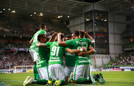 Image result for chape vs mineiro gol 2 a 0
