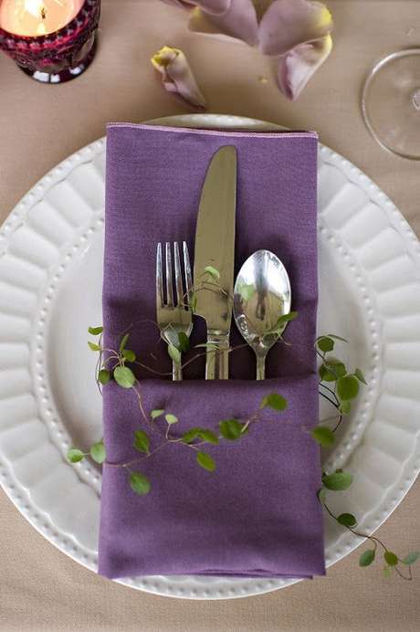 5. Guardanapo de tecido para colocar talheres e o menu da festa – Por: Atelie Gaya 5. Guardanapo de tecido para colocar talheres e o menu da festa – Por: Atelie Gaya