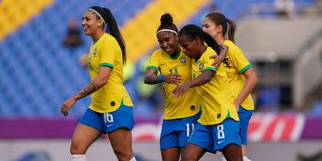 Formiga marcou um dos quatro gols do Brasil na madrugada desta quinta-feira (Foto: Daniela Porcelli/CBF) Formiga marcou um dos quatro gols do Brasil na madrugada desta quinta-feira (Foto: Daniela Porcelli/CBF)