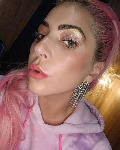 Por motivo de saúde, Lady Gaga cancelou show que faria na quarta-feira (6), em Las Vegas Por motivo de saúde, Lady Gaga cancelou show que faria na quarta-feira (6), em Las Vegas