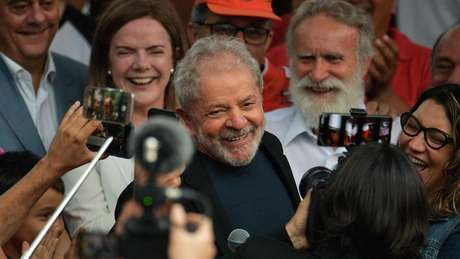 Lula foi libertado ap&oacute;s 19 meses na pris&atilde;o
