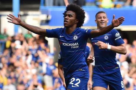 Willian em campo pelo Chelsea (Foto: Glyn Kirk / AFP) Willian em campo pelo Chelsea (Foto: Glyn Kirk / AFP)