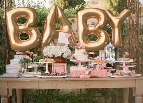 1. Decoração de chá de bebê ao ar livre – Foto: Baby Shower Ideas