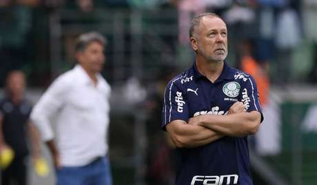 O técnico Mano Menezes deixou o Palmeiras com menos de três meses no cargo (Agência Palmeiras/Divulgação) O técnico Mano Menezes deixou o Palmeiras com menos de três meses no cargo (Agência Palmeiras/Divulgação)