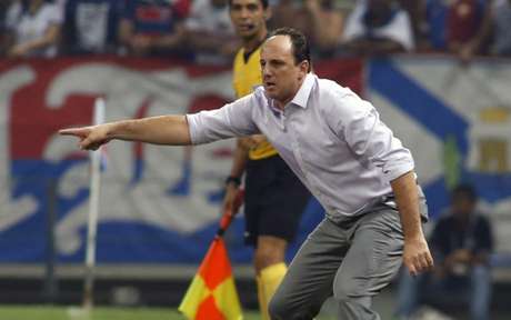 Pelo Fortaleza, Rogério Ceni ajudou o São Paulo indiretamente no último domingo (Foto:  LC Moreira/ Lancepress!)