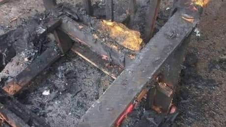 Homem manuseava um artefato explosivo, provavelmente uma granada, que acabou explodindo