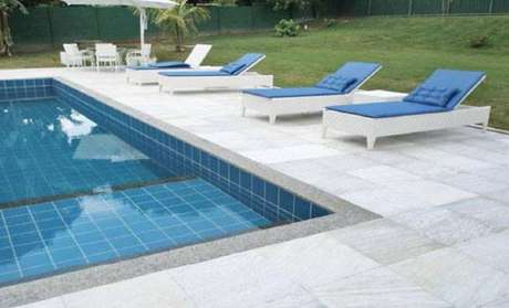 5. A pedra para piscina fria representa uma categoria. Foto: ConstruindoDECOR