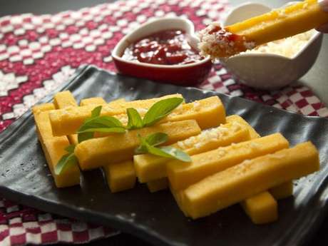 Palitos de polenta frita supercrocantes