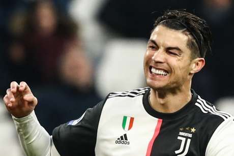 Cristiano Ronaldo fez dois gols na vitória por 3 a 1 da Juventus sobre a Udinese - ISABELLA BONOTTO / AFP Cristiano Ronaldo fez dois gols na vitória por 3 a 1 da Juventus sobre a Udinese - ISABELLA BONOTTO / AFP