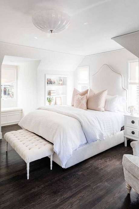 20. Cor branca para quarto de casal com decoração romântica – Foto: We Heart It 20. Cor branca para quarto de casal com decoração romântica – Foto: We Heart It