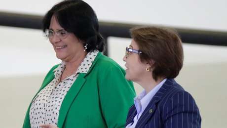 Damares Alves e Teresa Cristina (Agricultura) são as únicas mulheres à frente de ministérios no Brasil Damares Alves e Teresa Cristina (Agricultura) são as únicas mulheres à frente de ministérios no Brasil