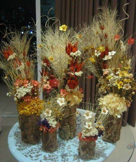 29. As flores secas funcionam como lindas lembrancinhas. Foto: Elo7 29. As flores secas funcionam como lindas lembrancinhas. Foto: Elo7