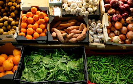 Frutas e vegetais em mercearia em Bilbao, na Espanha
06/04/2018 REUTERS/Vincent West