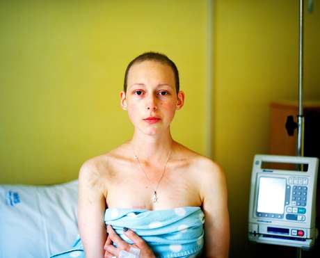 Sua fotografia intitulada 'Último dia de quimioterapia' foi selecionada para o Portrait of Britain Awards 2018