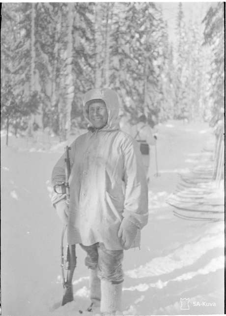 Simo Häyhä voltou a ser fazendeiro depois da guerra e viveu até os 96 anos