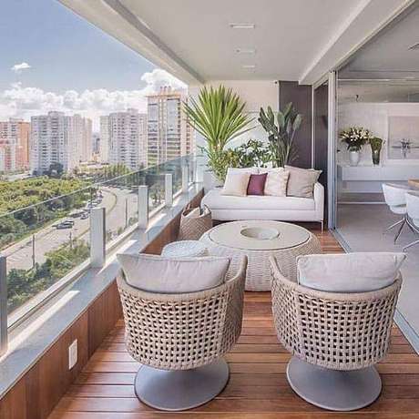 5. A poltrona giratória pode ser mais uma cadeira. Foto: Instagram 5. A poltrona giratória pode ser mais uma cadeira. Foto: Instagram