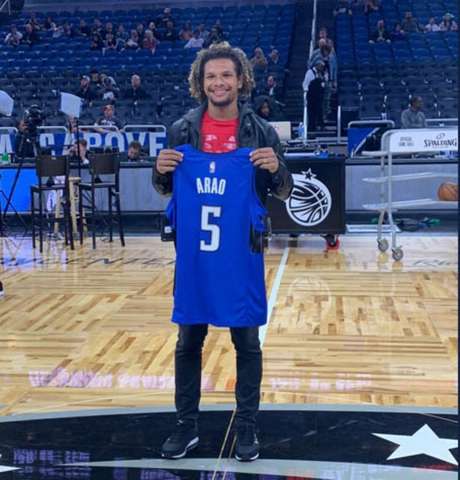 Willian Arão com a camisa do Orlando Magic (Foto: Divulgação) Willian Arão com a camisa do Orlando Magic (Foto: Divulgação)