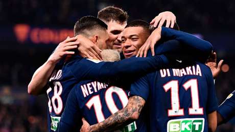 Com Gol De Neymar E Show De Icardi Psg Goleia Saint Etienne