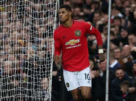 Rashford comemora um de seus dois gols neste sábado (Foto: Divulgação Twitter) Rashford comemora um de seus dois gols neste sábado (Foto: Divulgação Twitter)