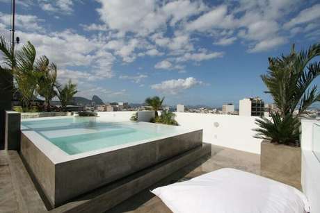 2. Casa com piscina de concreto concreto – Foto: Habitissimo.com 2. Casa com piscina de concreto concreto – Foto: Habitissimo.com