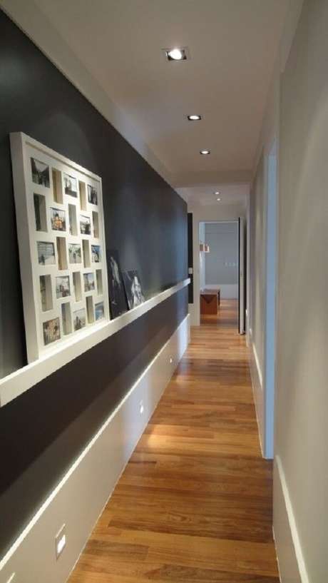 32. Corredor estreito com piso laminado. Fonte: Pitnerest 32. Corredor estreito com piso laminado. Fonte: Pitnerest