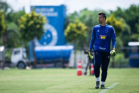 Fábio disse que o Cruzeiro fez muito por sua vida e fez apenas o que deveria fazer para ajudar o clube neste mau momento-(Vinnicius Silva/Cruzeiro) Fábio disse que o Cruzeiro fez muito por sua vida e fez apenas o que deveria fazer para ajudar o clube neste mau momento-(Vinnicius Silva/Cruzeiro)