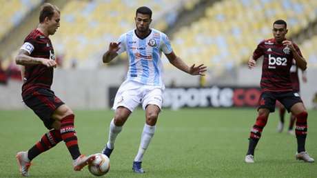 Flamengo e Macaé terminaram no empate sem gols neste sábado (Foto: Celso Pupo/Fotoarena/Lancepress!) Flamengo e Macaé terminaram no empate sem gols neste sábado (Foto: Celso Pupo/Fotoarena/Lancepress!)
