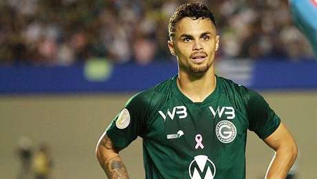 FLAMENGO - A grande novela desta janela de transferências chegou ao fim. O Goiás anunciou nesta sexta-feira a saída do atacante Michael. O jogador de 22 anos se despede do clube esmeraldino para ser o novo reforço do Flamengo. Após negociar com Corinthians e com o Palmeiras, a revelação do último Campeonato Brasileiro vai defender o atual campeão brasileiro e da Copa Libertadores. FLAMENGO - A grande novela desta janela de transferências chegou ao fim. O Goiás anunciou nesta sexta-feira a saída do atacante Michael. O jogador de 22 anos se despede do clube esmeraldino para ser o novo reforço do Flamengo. Após negociar com Corinthians e com o Palmeiras, a revelação do último Campeonato Brasileiro vai defender o atual campeão brasileiro e da Copa Libertadores.