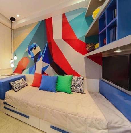8. O papel de parede pode fazer toda diferença na decoração do quarto infantil juvenil – Foto: Claudia Albertini Arquitetura