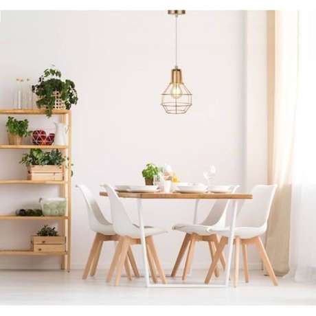 56. Sala de jantar minimalista decorada com pendente aramado cobre – Foto: Pinterest 56. Sala de jantar minimalista decorada com pendente aramado cobre – Foto: Pinterest