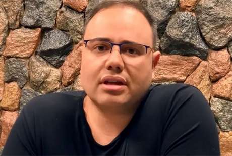 Bruno Azevedo havia "sumido" em 2019, deixando uma carta para a família e deixando o trabalho na rádio-(Reprodução) Bruno Azevedo havia "sumido" em 2019, deixando uma carta para a família e deixando o trabalho na rádio-(Reprodução)