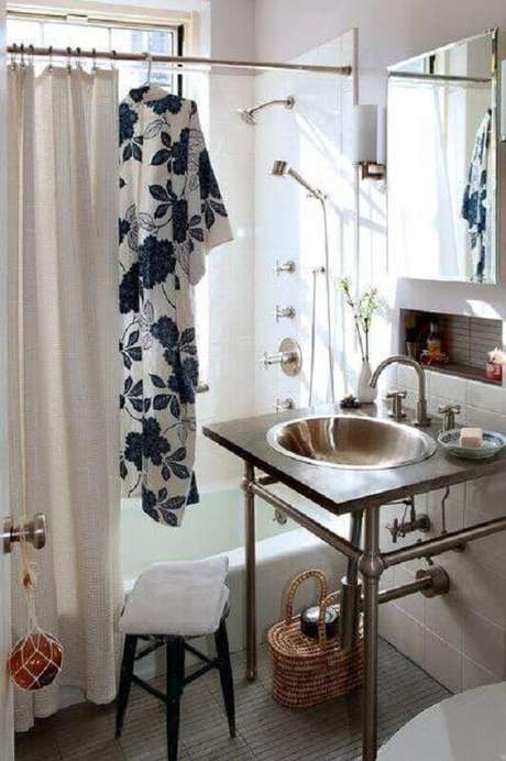 48. Decoração com pia para banheiro pequeno e simples – Foto: Houzz 48. Decoração com pia para banheiro pequeno e simples – Foto: Houzz