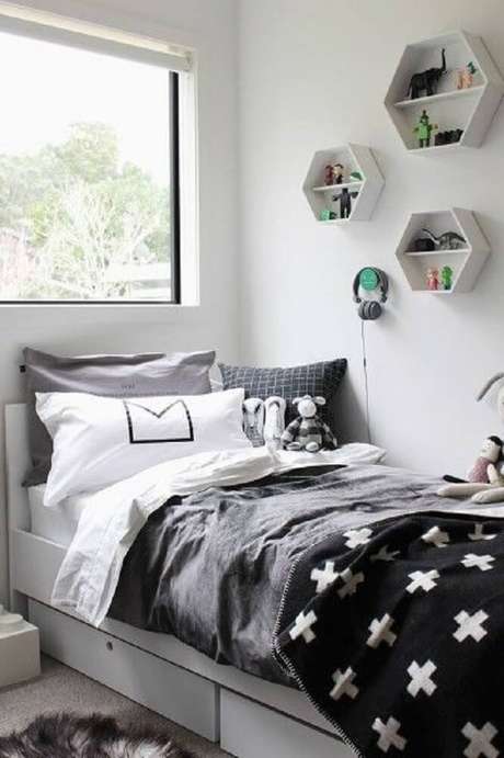 19. Modelo de quarto tumblr em tons de preto e branco e nichos na parede 19. Modelo de quarto tumblr em tons de preto e branco e nichos na parede