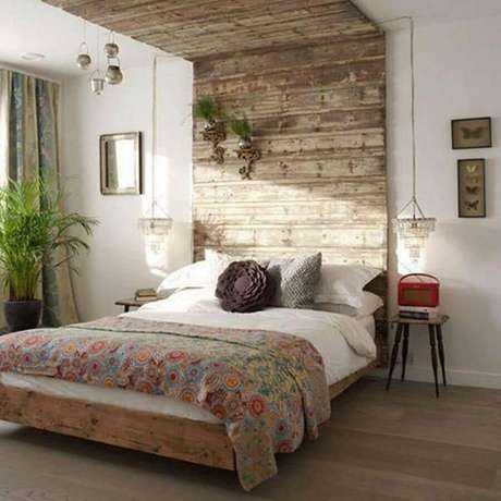 6. Está procurando por modelos de quarto bem aconchegante? Então invista em um quarto rústico – Foto: Small Design Ideas 6. Está procurando por modelos de quarto bem aconchegante? Então invista em um quarto rústico – Foto: Small Design Ideas
