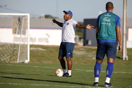 Bahia enfrenta Nacional-PAR pela Sul-Americana para recuperar a paz