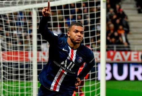 Mbappé pode ganhar salário do nível dos melhores jogadores do mundo (Foto: Philippe DESMAZES / AFP) Mbappé pode ganhar salário do nível dos melhores jogadores do mundo (Foto: Philippe DESMAZES / AFP)