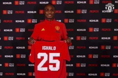 Ighalo chegou ao Manchester United por empréstimo até o final desta temporada (Divulgação / Man Utd) Ighalo chegou ao Manchester United por empréstimo até o final desta temporada (Divulgação / Man Utd)