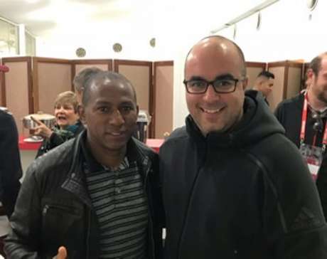 Rodrigo Gaspar posa com o ídolo Mineiro - Foto: Reprodução Rodrigo Gaspar posa com o ídolo Mineiro - Foto: Reprodução