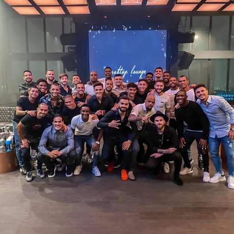 Jogadores do Palmeiras se reuniram para um jantar na noite de quinta-feira (Foto: Reprodução) Jogadores do Palmeiras se reuniram para um jantar na noite de quinta-feira (Foto: Reprodução)