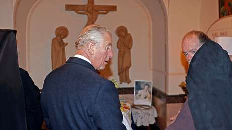 O príncipe Charles da Inglaterra aproveitou sua recente viagem ao Oriente Médio para homenagear sua avó paterna, a princesa Alice de Battenberg, que está enterrada em Jerusalém