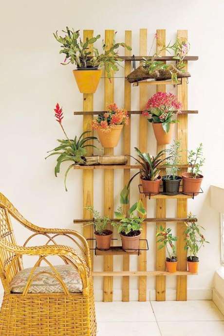 5. Decoração com flores e plantas – Via: Pinterest 5. Decoração com flores e plantas – Via: Pinterest