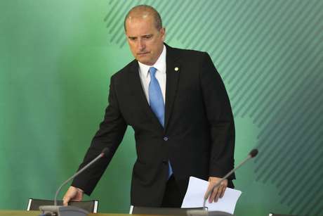 Depois de encerrados os trabalhos, os ministros devem retornar aos seus cargos no Executivo Depois de encerrados os trabalhos, os ministros devem retornar aos seus cargos no Executivo
