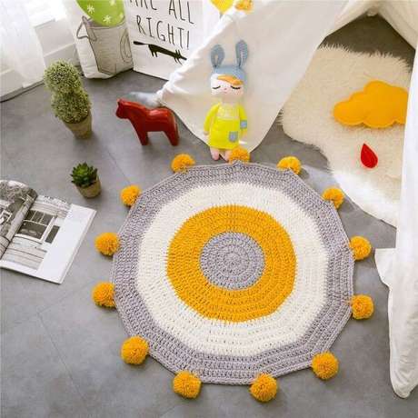 64. Porcelanato no quarto do bebê com tapete combinando – Via: Piterest 64. Porcelanato no quarto do bebê com tapete combinando – Via: Piterest