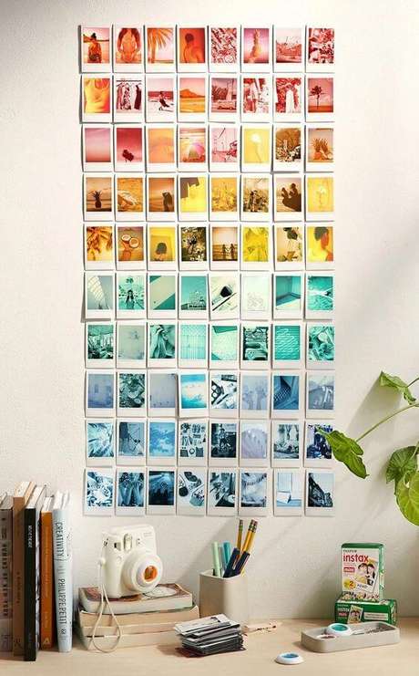 67. Mural de fotos colorido – Via: Pinterest 67. Mural de fotos colorido – Via: Pinterest