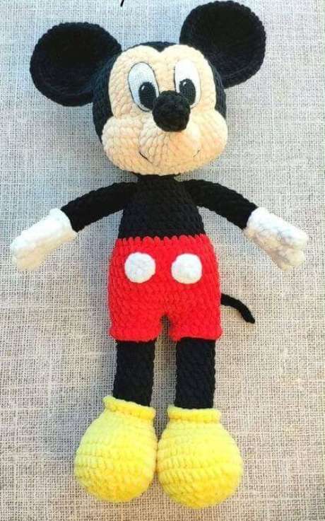 76. Até um Mickey pode ser feito de amigurumi. Foto: Shoe Brand 76. Até um Mickey pode ser feito de amigurumi. Foto: Shoe Brand